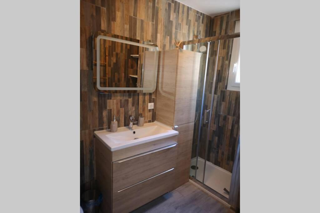 Jolie Petite Maison De Charme Dans Quartier Boise Vakantiehuis Vallauris
