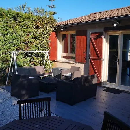 Jolie Petite Maison De Charme Dans Quartier Boise Vallauris Exterior foto
