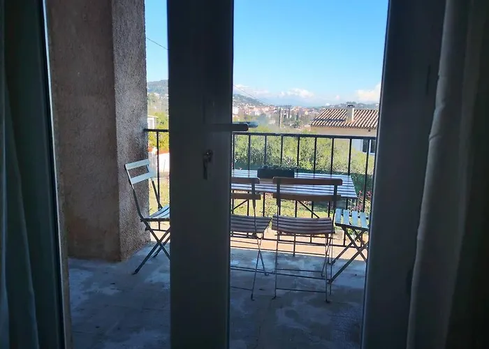 Jolie Petite Maison De Charme Dans Quartier Boise