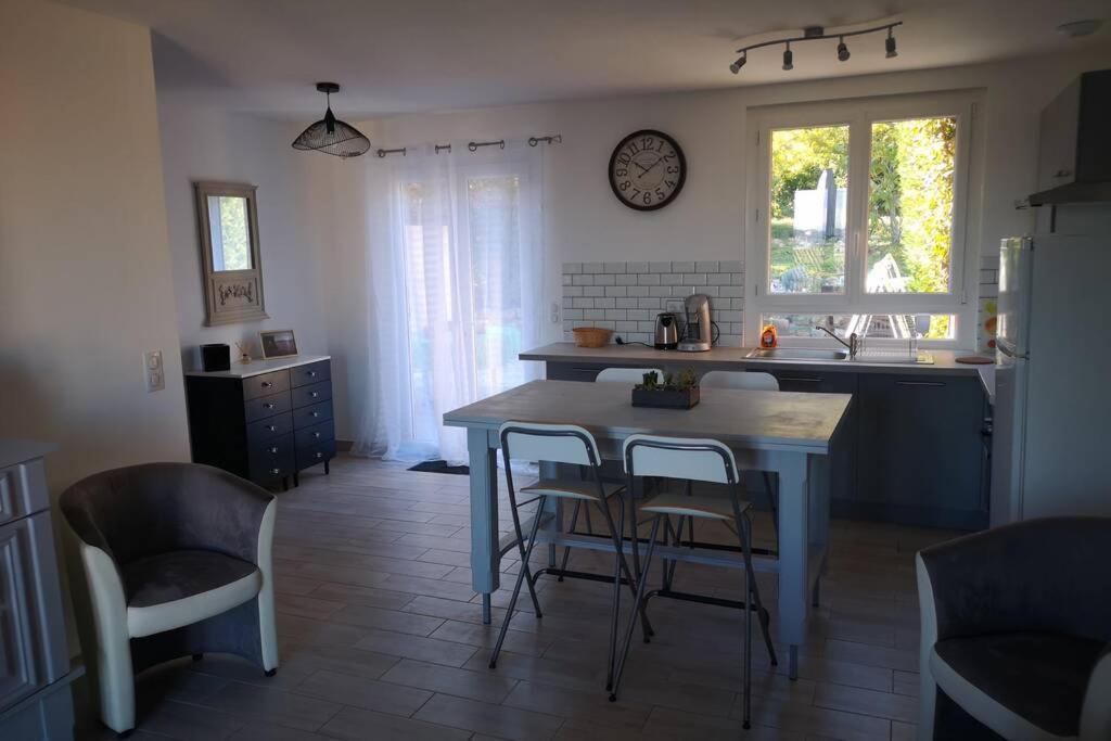 Jolie Petite Maison De Charme Dans Quartier Boisé Сasa de vacaciones Vallauris